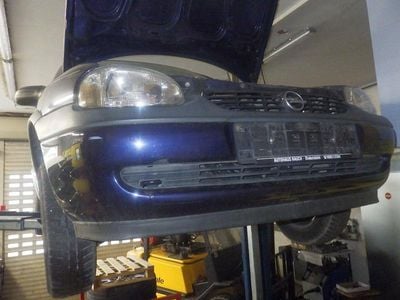 Gebraucht Opel Corsa 58 PS (42 kW) 1999 Blau Kleinwagen