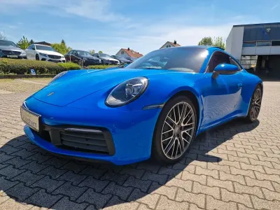 Neu Porsche 992 385 PS (283 kW) 2025 Blau Coupé