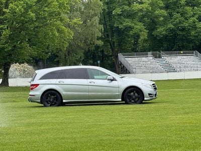 Mercedes R500