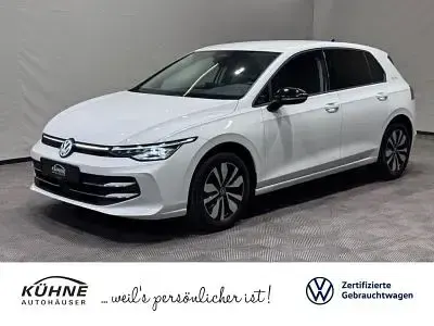 Gebraucht VW Golf VIII Goal 116 PS (85 kW) 2025 Pure white Limousine