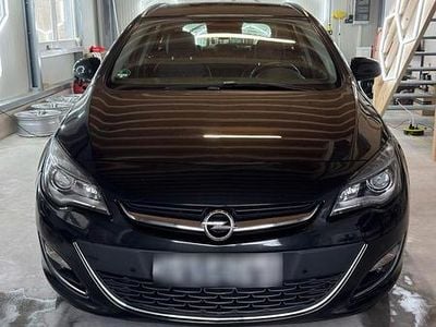 Gebraucht Opel Astra 165 PS (121 kW) 2012 Schwarz Kombi