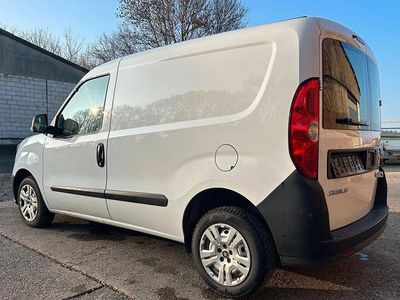 Gebraucht Fiat Doblò 90 PS (66 kW) 2022 Weiß Van / Kleinbus
