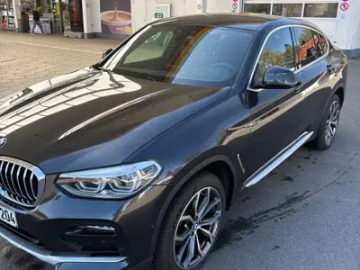 Gebraucht BMW X4 M Sport 190 PS (139 kW) 2019 Grau SUV