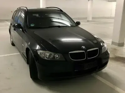 Używany BMW 320 163 KM (119 kW) 2005 Czarny Sedan/Limuzyna