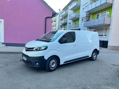 Used Toyota Proace 122 HP (89 kW) 2017 White Minivan