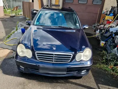 Gebraucht Mercedes C320 225 PS (165 kW) 2006 Blau Kombi