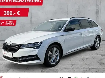 Używany Skoda Superb SportLine 200 KM (147 kW) 2023 Biały Kombi