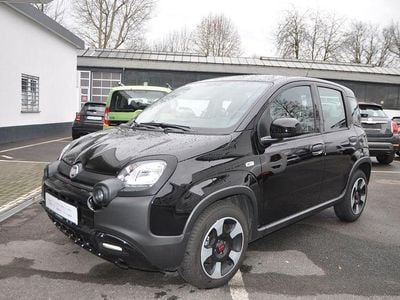 Nero profondo/cattivo/kyalami/ma Gebraucht 2023 Fiat Panda Cross Limousine | 11.690 €