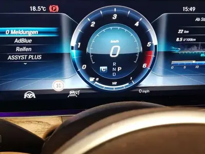 Gebraucht Mercedes E220 Avantgarde 194 PS (142 kW) 2019 Schwarz Kombi