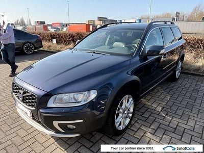Second-hand Volvo XC70 Summum 215 CP (158 kW) 2014 Albastru Break