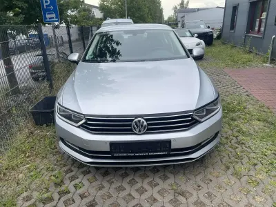 Gebraucht VW Passat Comfortline 120 PS (88 kW) 2017 Silber Limousine