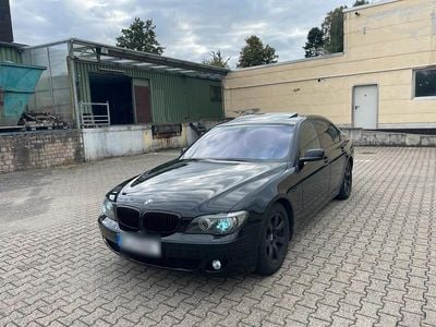 BMW 730