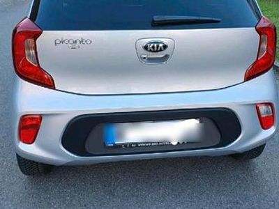 Grau Gebraucht 2021 Kia Picanto DREAM-TEAM Edition Kleinwagen | 13.000 €