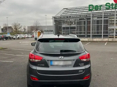 Gebraucht Hyundai ix35 184 PS (135 kW) 2010 Grau SUV