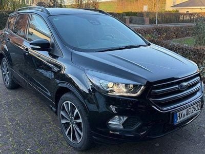Gebraucht Ford Kuga ST-Line 150 PS (110 kW) 2018 Schwarz SUV