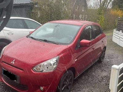 Gebraucht Mitsubishi Space Star Top 80 PS (58 kW) 2016 Rot Kleinwagen