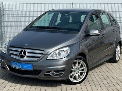 Gebraucht Mercedes B180 109 PS (80 kW) 2010 Grau Van / Kleinbus