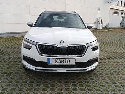 Gebraucht Skoda Kamiq ScoutLine 150 PS (110 kW) 2023 Candyweiss SUV
