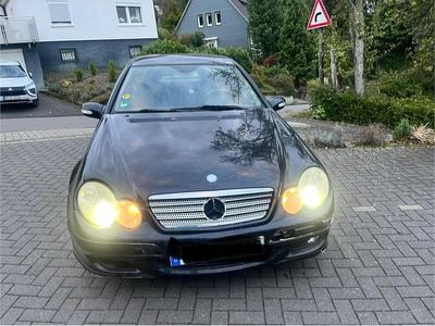 Mercedes C180