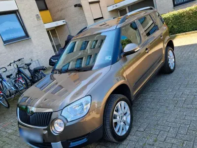 Gebraucht Skoda Yeti 140 PS (102 kW) 2011 Gold SUV