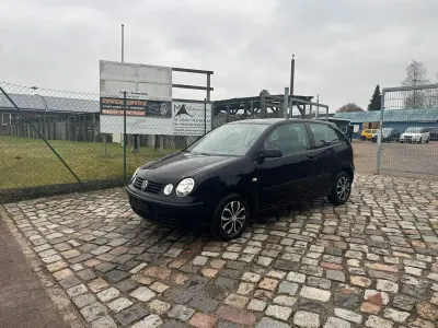 Gebraucht VW Polo 64 PS (47 kW) 2002 Schwarz Kleinwagen