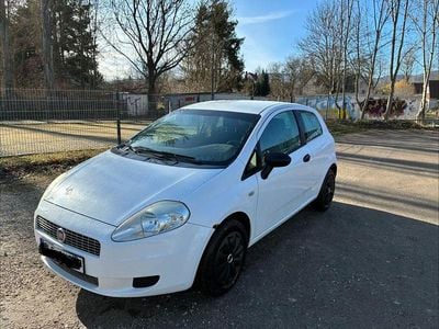 Gebraucht Fiat Grande Punto Active 65 PS (47 kW) 2009 Weiß Kleinwagen