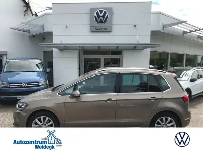 Gebraucht VW Golf Sportsvan Highline 150 PS (110 kW) 2014 Gold Van / Kleinbus