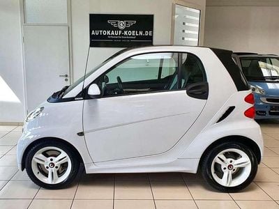 Weiß Gebraucht 2012 Smart ForTwo Coupé Coupé | 9.990 €