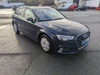 Gebraucht Audi A3 Sport 150 PS (110 kW) 2018 Blau Limousine