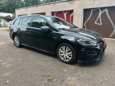 Gebraucht VW Golf VII R-line 150 PS (110 kW) 2018 Schwarz Kombi