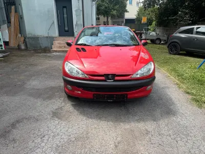 Gebraucht Peugeot 206 109 PS (80 kW) 2001 Rot Cabrio