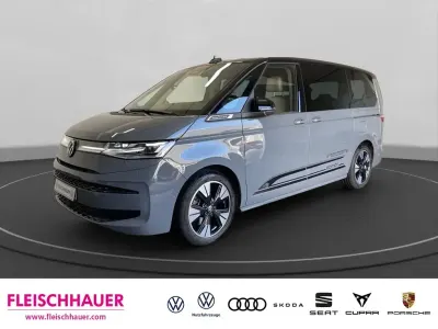 Gebraucht VW Multivan Style 150 PS (110 kW) 2025 Grau Van / Kleinbus
