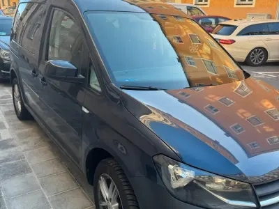 Gebraucht VW Caddy 102 PS (75 kW) 2018 Blau Van / Kleinbus