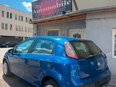 Gebraucht Fiat Punto Evo Dynamic 77 PS (56 kW) 2010 Blau Kleinwagen