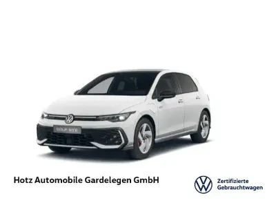 Gebraucht VW Golf VIII GTE 272 PS (200 kW) 2025 Pure white Limousine