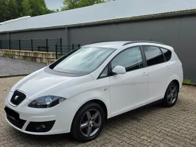 Gebraucht Seat Altea XL 125 PS (91 kW) 2015 Weiß Van / Kleinbus