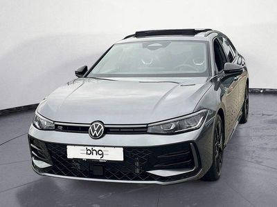 Nuova VW Passat R-line 193 CV (141 kW) 2025 Grigio Berlina