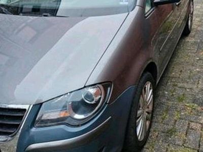 Gebraucht VW Touran 140 PS (102 kW) 2009 Grau Van / Kleinbus