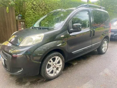 Gebraucht Fiat Qubo Trekking 2012 Schwarz Van / Kleinbus