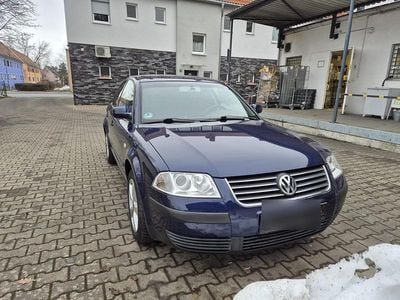 Gebraucht VW Passat 116 PS (85 kW) 2001 Blau Limousine