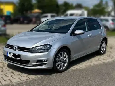 Gebraucht VW Golf VII Highline 125 PS (91 kW) 2014 Silber Limousine