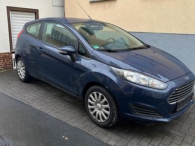 Blau Gebraucht 2014 Ford Fiesta Kleinwagen | 3.900 €