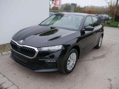 Neu Skoda Scala Selection 116 PS (85 kW) 2026 Blackmagic perleffekt Kleinwagen