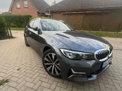 Gebraucht BMW 320 Luxury Line 190 PS (139 kW) 2020 Grau Kombi