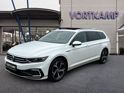 Gebraucht VW Passat GTE 218 PS (160 kW) 2020 Oryxwhite perlmutteffekt Kombi