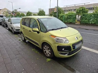 Używany Citroën C3 120 KM (88 kW) 2010 Żółty Minivan