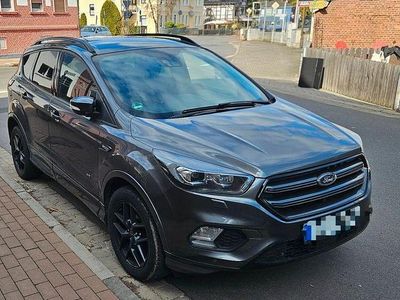 Gebraucht Ford Kuga ST-Line 179 PS (131 kW) 2018 Grau SUV