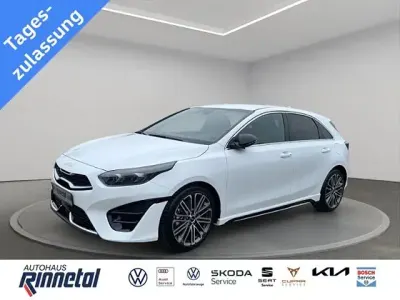 Neu Kia Ceed GT-Line 140 PS (102 kW) 2026 Weiß Kleinwagen