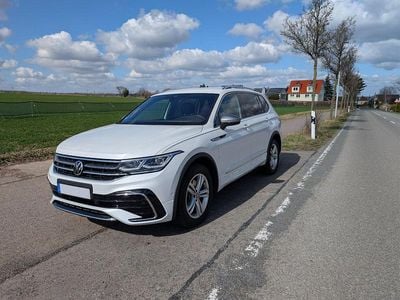 Usata VW Tiguan Allspace R-line 190 CV (139 kW) 2023 Bianco SUV