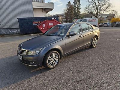 Second-hand Mercedes 220 170 CP (125 kW) 2008